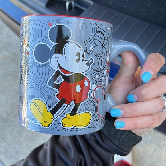 Mickey Mouse Disney ceramic 20 ounce Mug NEW - Picture 4 of 6